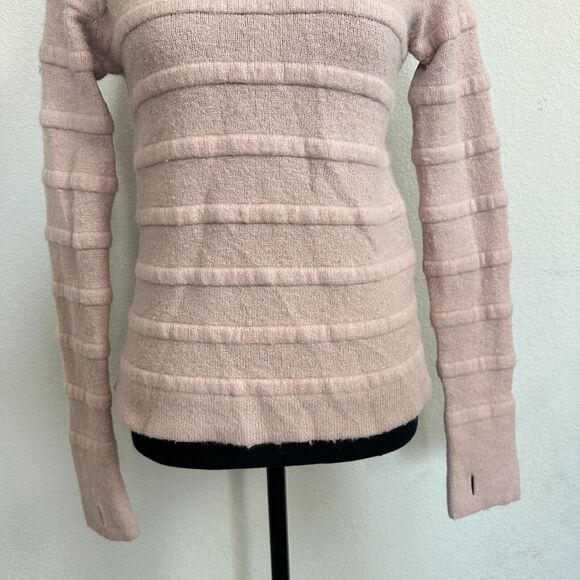 Lacoste Sweater Women 34 US Small Turtleneck Rabbit Wool Blend Knit Light Pink - Picture 3 of 9